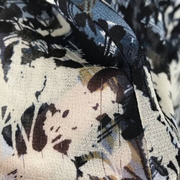 Tapemeasure Womens Abstract Print Ruffle Sleeveless Blouse Size 4 Black/White/Bl - Picture 6 of 9
